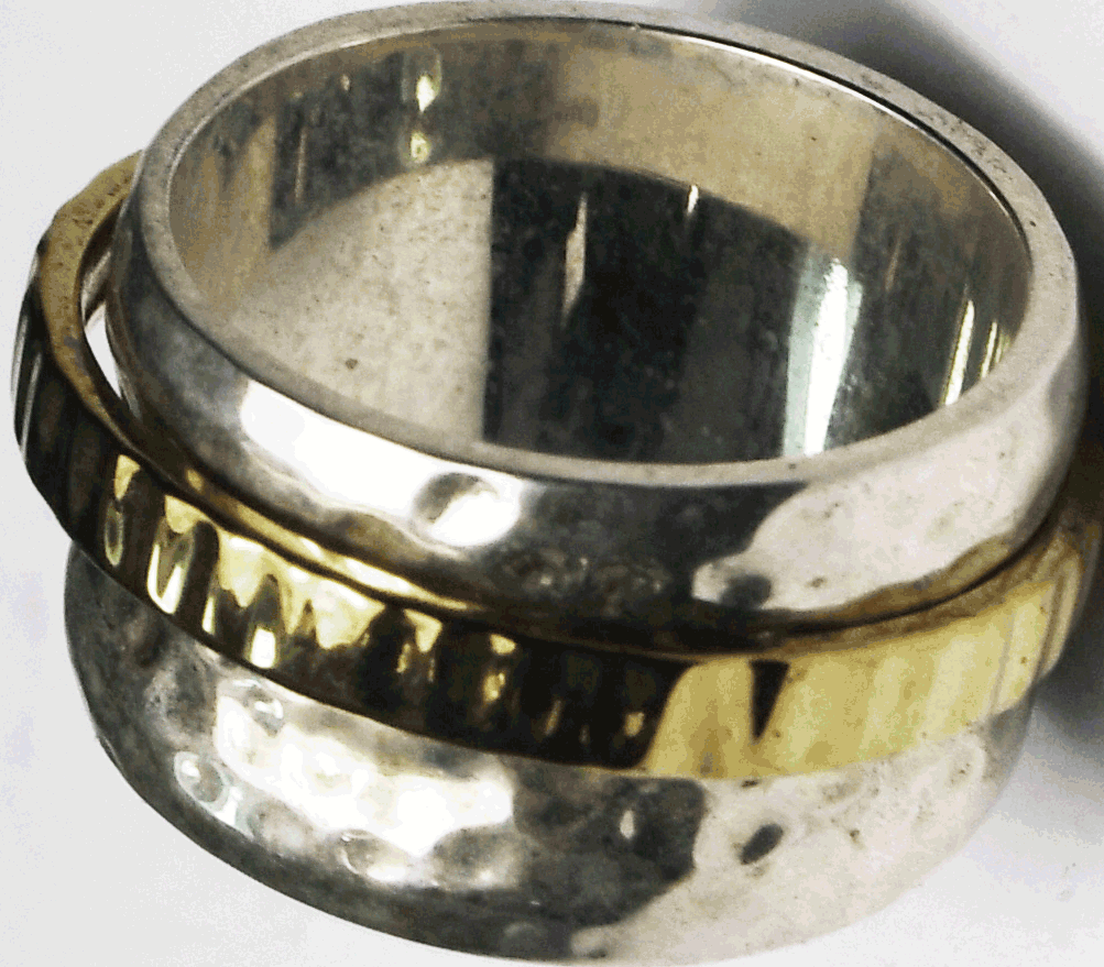 Sterling Silpada R1476 Hammered Two Tone Spinner Ring 12mm Band Size 7