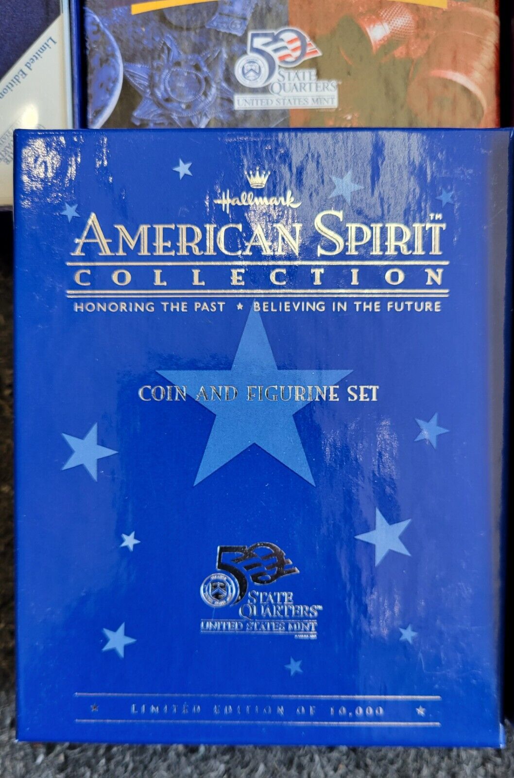 11pc. Hallmark American Spirit Collection Coin & Fig Set State Quarters Boxed