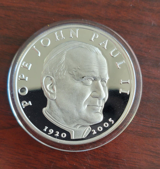 2005 Pope John Paul II .999 Fine Silver Bacilica St. Peter's 1oz. Round Medal