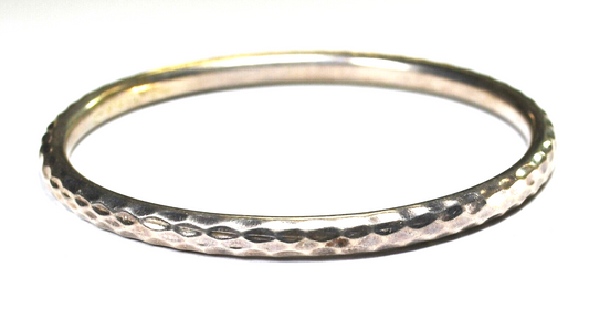 Sterling Silpada 5mm Thick Hammered Round Medium Bangle Bracelet B1482