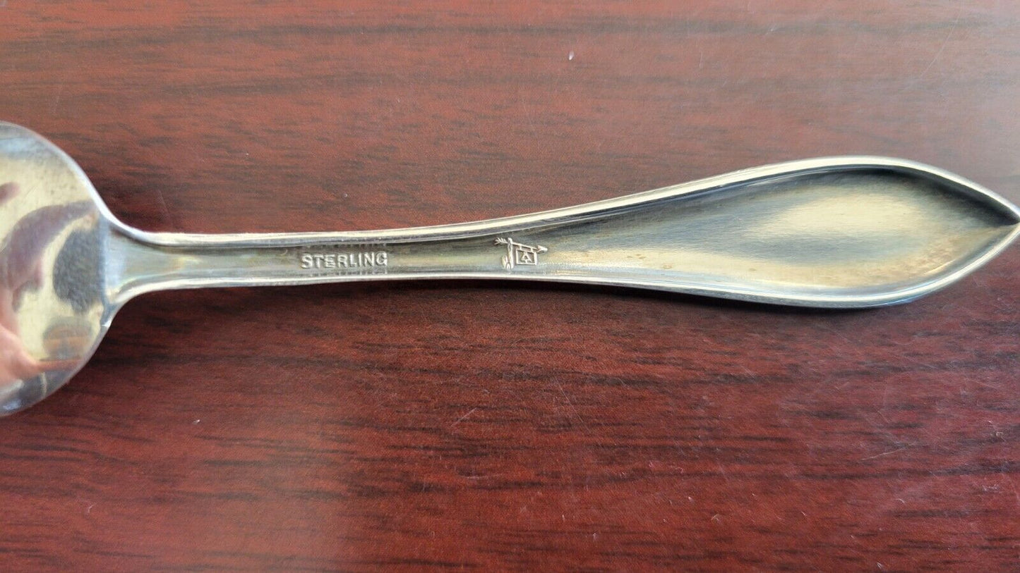 1962 Seattle Worlds Fair Sterling Silver 4 1/8" Souvenir Spoon .34oz.