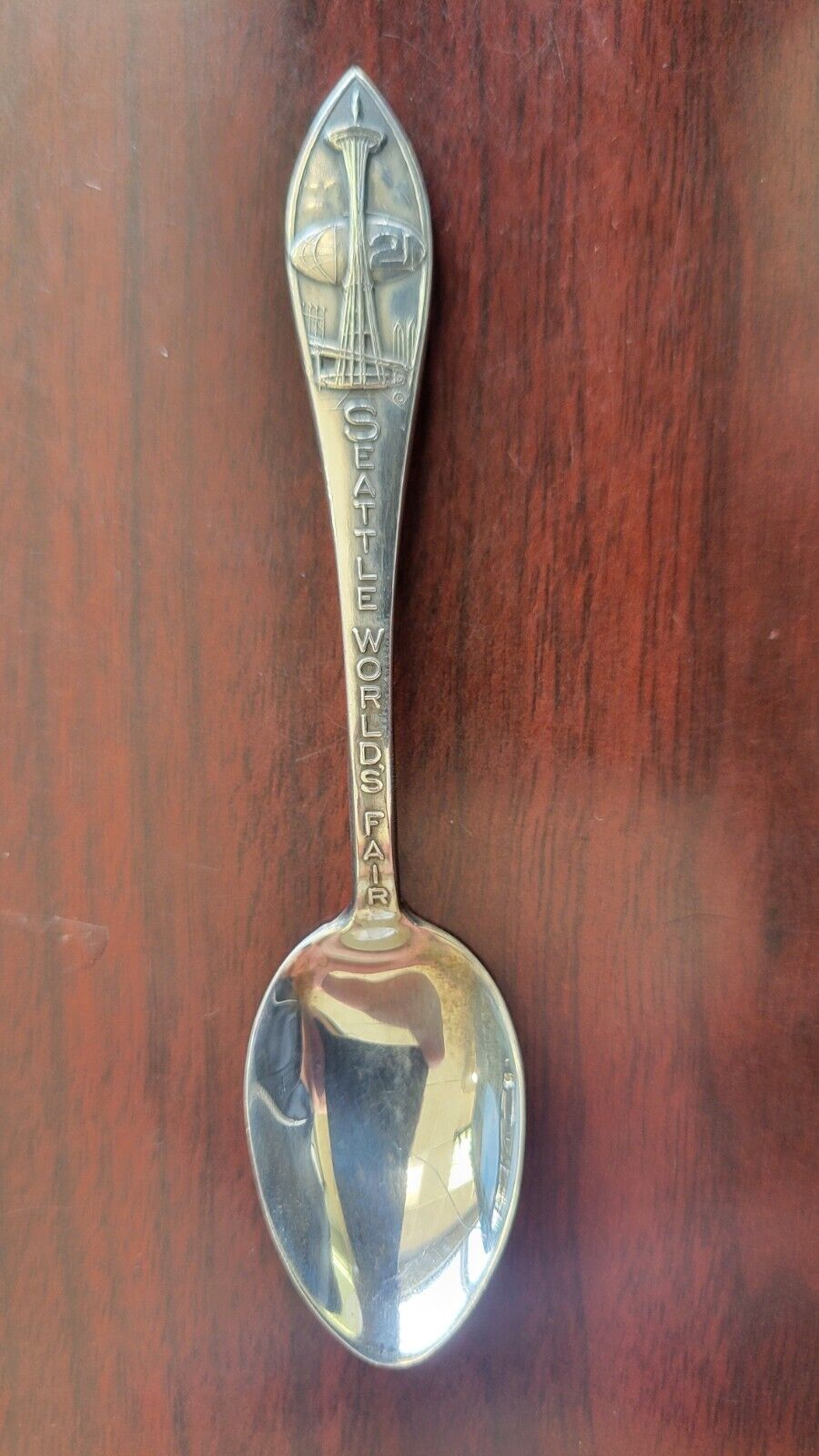 1962 Seattle Worlds Fair Sterling Silver 4 1/8" Souvenir Spoon .34oz.