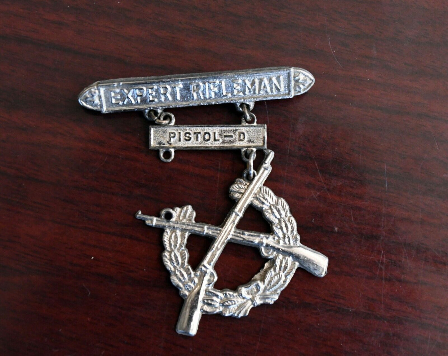 WWII USMC Sterling Expert Rifleman Pistol-D Award Marines Shooting Badge Silver