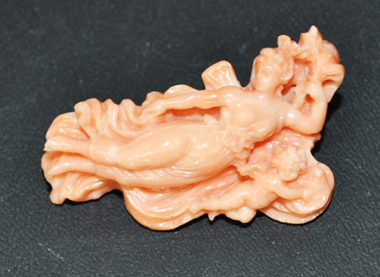 Beautiful Cherub Angel Carved Salmon Pink Coral Brooch Pin 42mm x 27mm