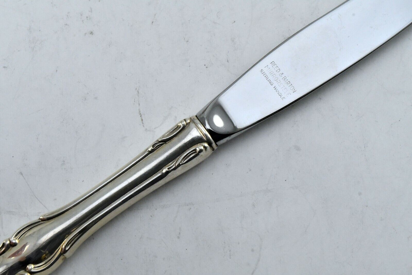 Hampton Court by Reed & Barton Sterling/Stainless 9" Modern Dinner Knife 2.1 oz.