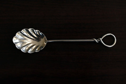 Loop Handle from International Sterling Silver Shell 5 1/4" Sugar Spoon .47 oz.