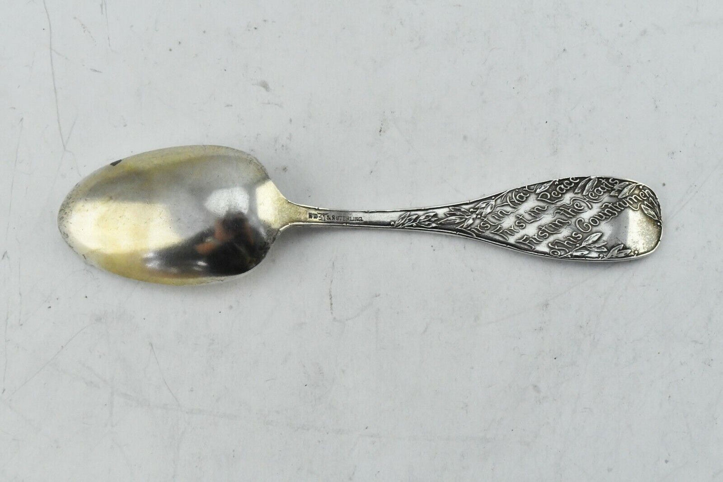 George Washington Souvenir Sterling Silver 5 1/2" Teaspoon by Wallace .84 oz