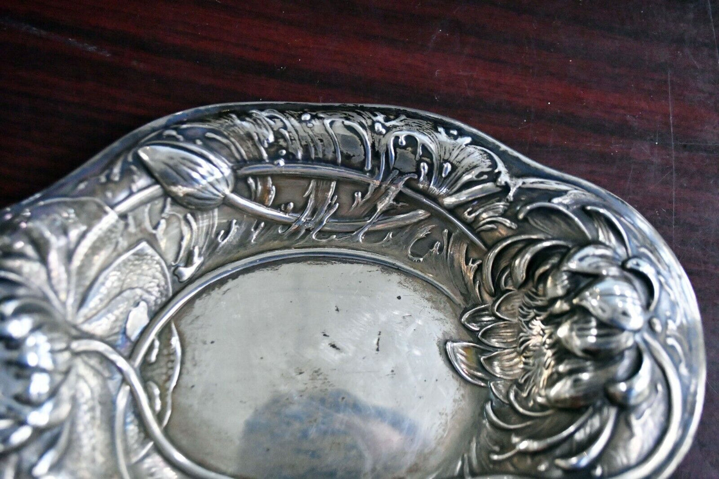 Wallace #647 Sterling Silver 6 3/4" x 5" Floral Scampi Dish 2.4 oz.