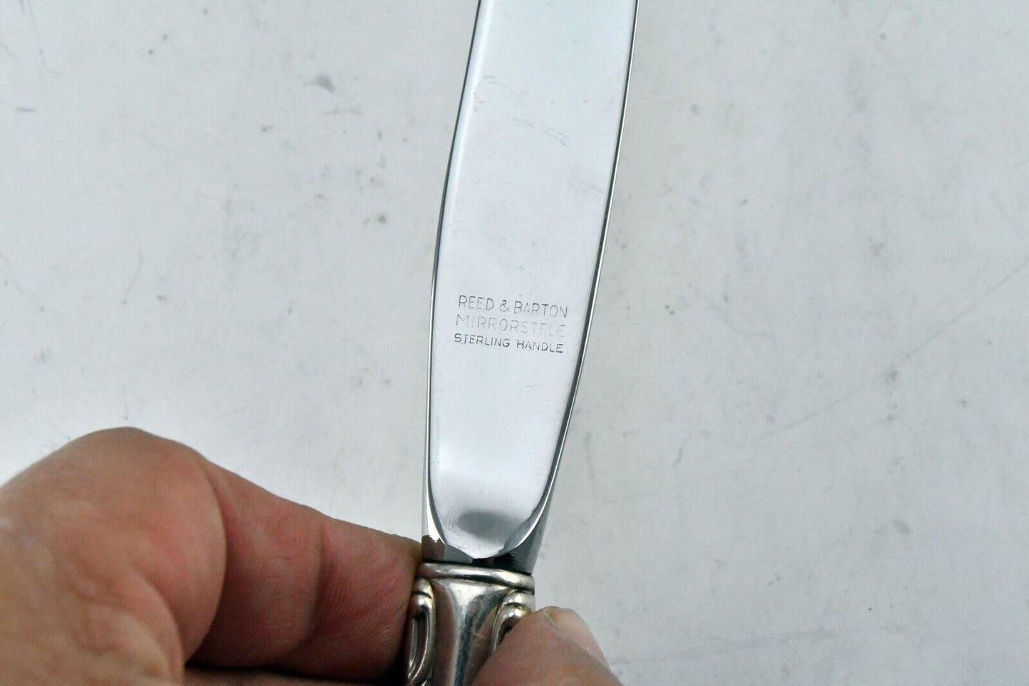 Hampton Court by Reed & Barton Sterling/Stainless 9" Modern Dinner Knife 2.1 oz.