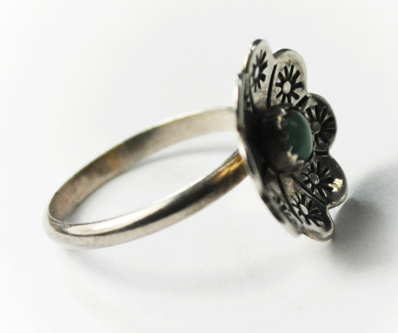 Vintage Sterling Silver Turquoise Flower Sun Pedal 14mm Ring Size 5-3/4