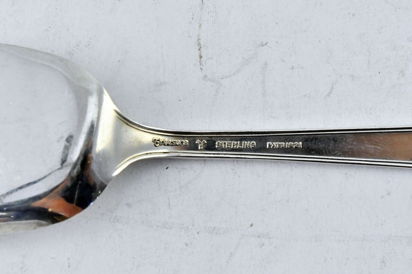 William & Mary by Lunt Sterling Silver 6" Solid Jelly server Spoon .74 oz.