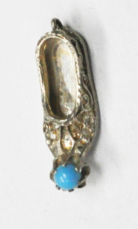 Silver Plated Aladdin Shoe Kussa Turquoise Tip Ornate Shoe Charm 33mm