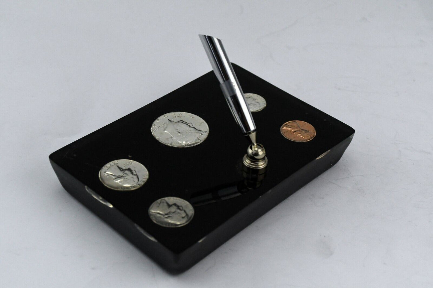 1960's Destktop Pen Holder in Acrylic Silver US 90% Coins