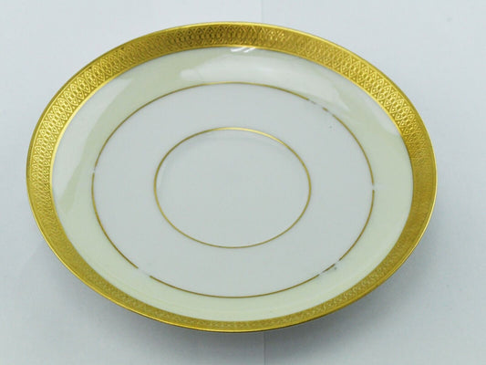 Clifton by TIRSCHENREUTH China Cream 4246 Gold Verge Bavaria Saucer for Tea Cup