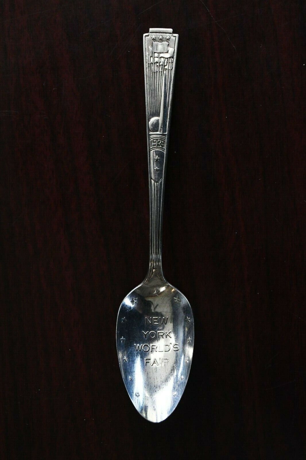 1939 New York Worlds Fair Silver Plate 4 1/2" Souvenir Spoon .31 oz.