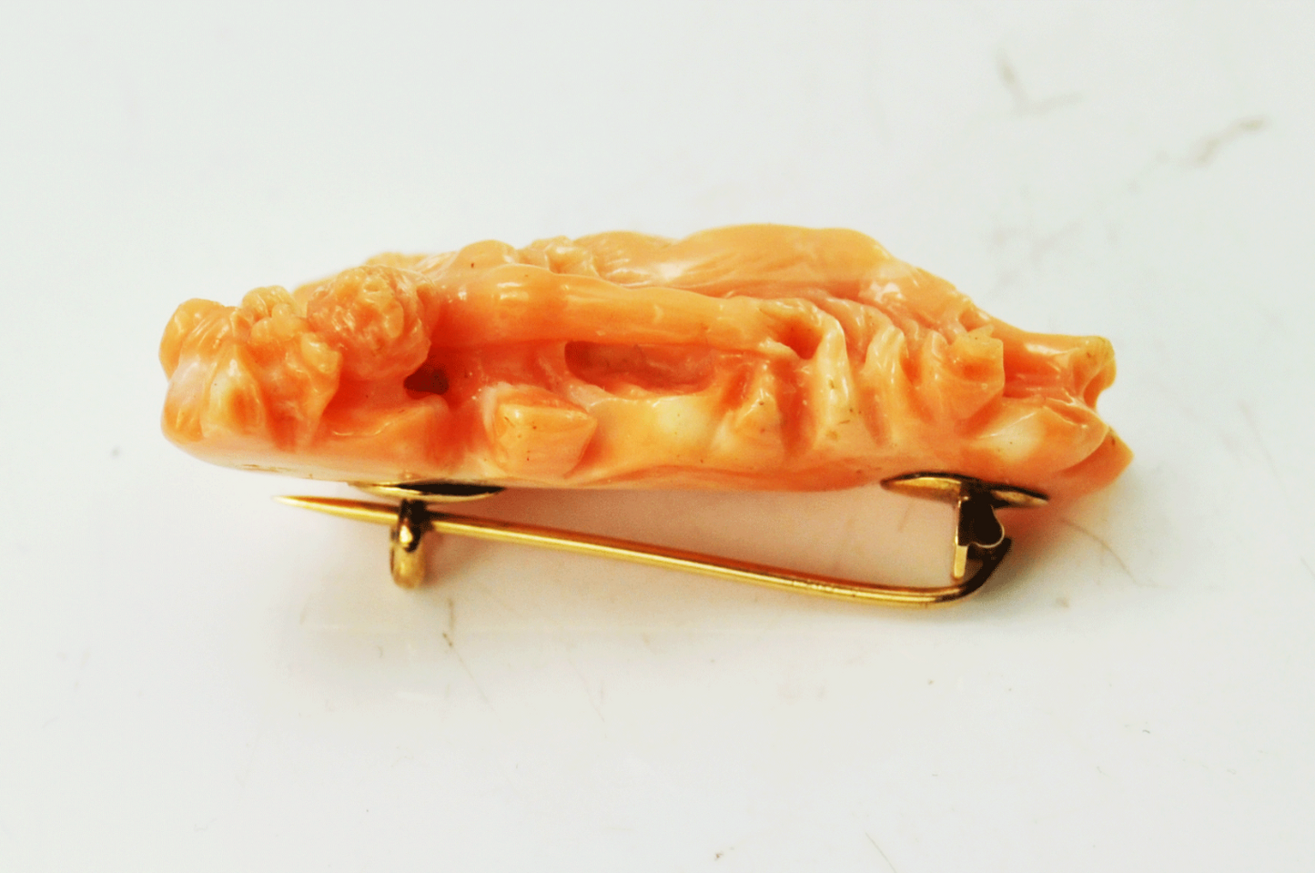 Beautiful Cherub Angel Carved Salmon Pink Coral Brooch Pin 42mm x 27mm